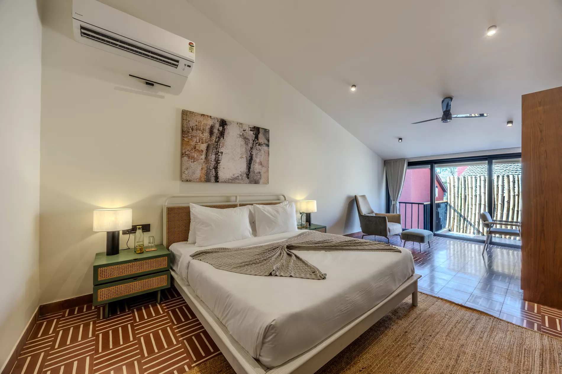 Serenica | 4-BHK Villa in Goa | Pvt Pool, Bar Lounge, Terrace Views | Pet-friendly | ELV - Photo 5