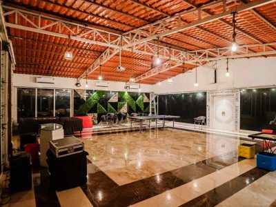 Moonstone Meadows Suite - 1-Room with Pool in Lonavala