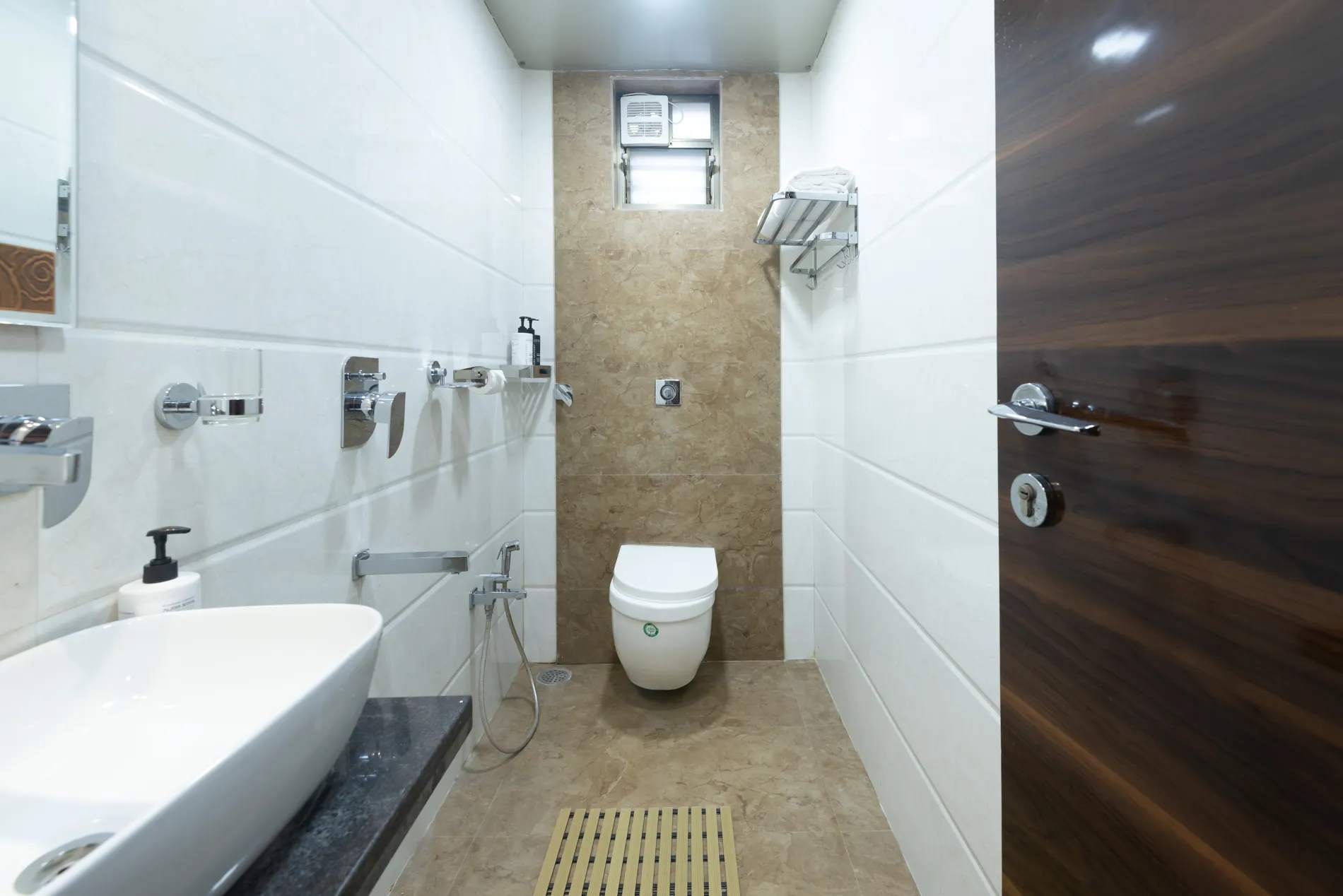 Rainmist Villa in Lonavala | 4-BHK Pet-friendly Villa with Private Pool | ELV - Photo 5