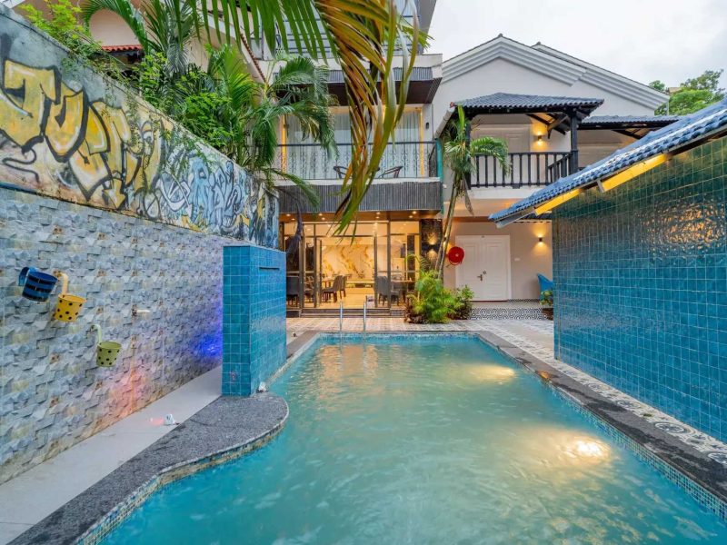 Emperor Ozran 2-BHK Duplex Villa in Goa | Shared Pool, Restro & Bar | Near Beaches