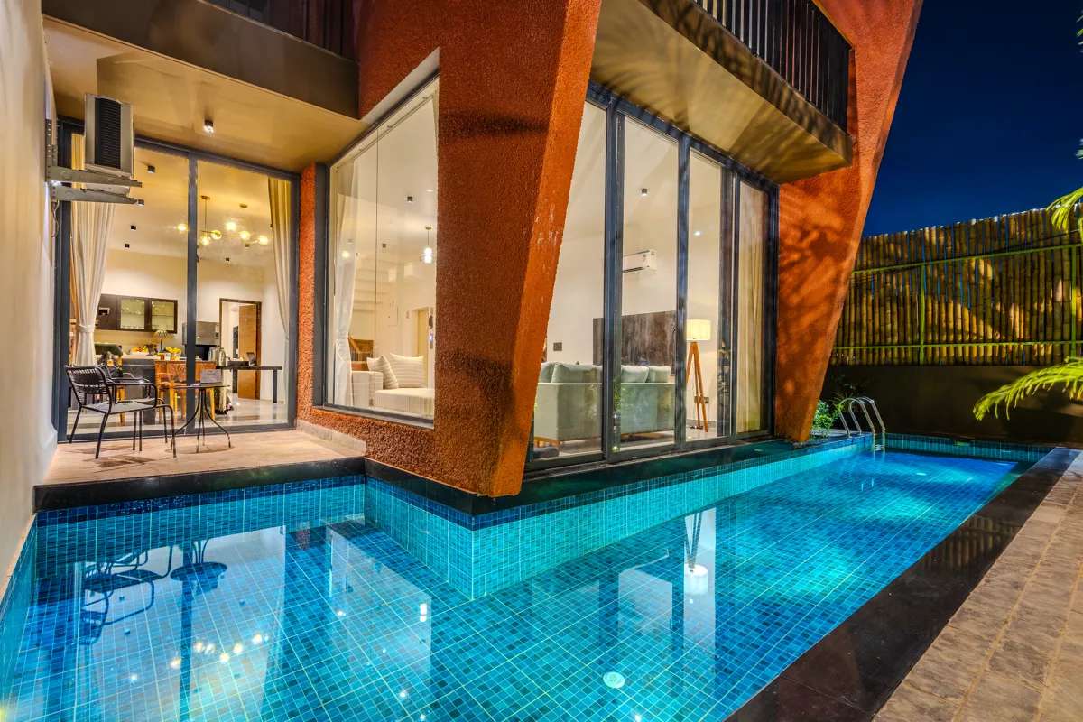 Serenica | 4-BHK Villa in Goa | Pvt Pool, Bar Lounge, Terrace Views | Pet-friendly | ELV - Photo 2
