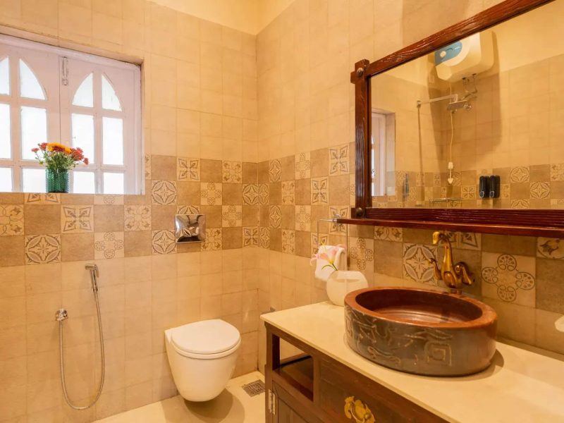 Emperor Ozran 2-BHK Duplex Villa in Goa | Shared Pool, Restro & Bar | Near Beaches