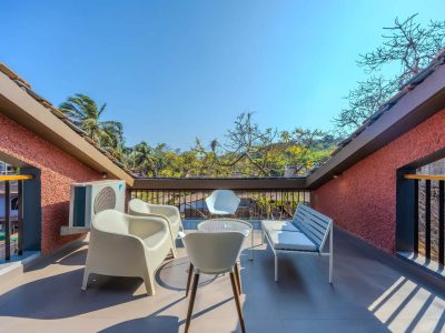 Serenica | 4-BHK Villa in Goa | Pvt Pool, Bar Lounge, Terrace Views | Pet-friendly