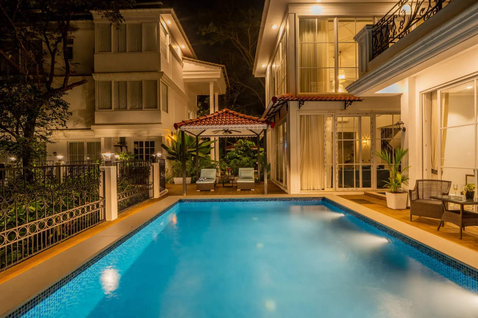 Suntuarios Casa Iris | 4-BHK Villa in Goa | Pvt Pool | Jacuzzi | Gazebo | ELV - Photo 1
