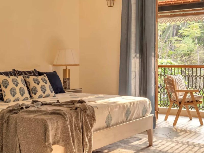 PinkSky | 4-BHK Villa in Goa | Pvt. Pool, Bar & Gazebo