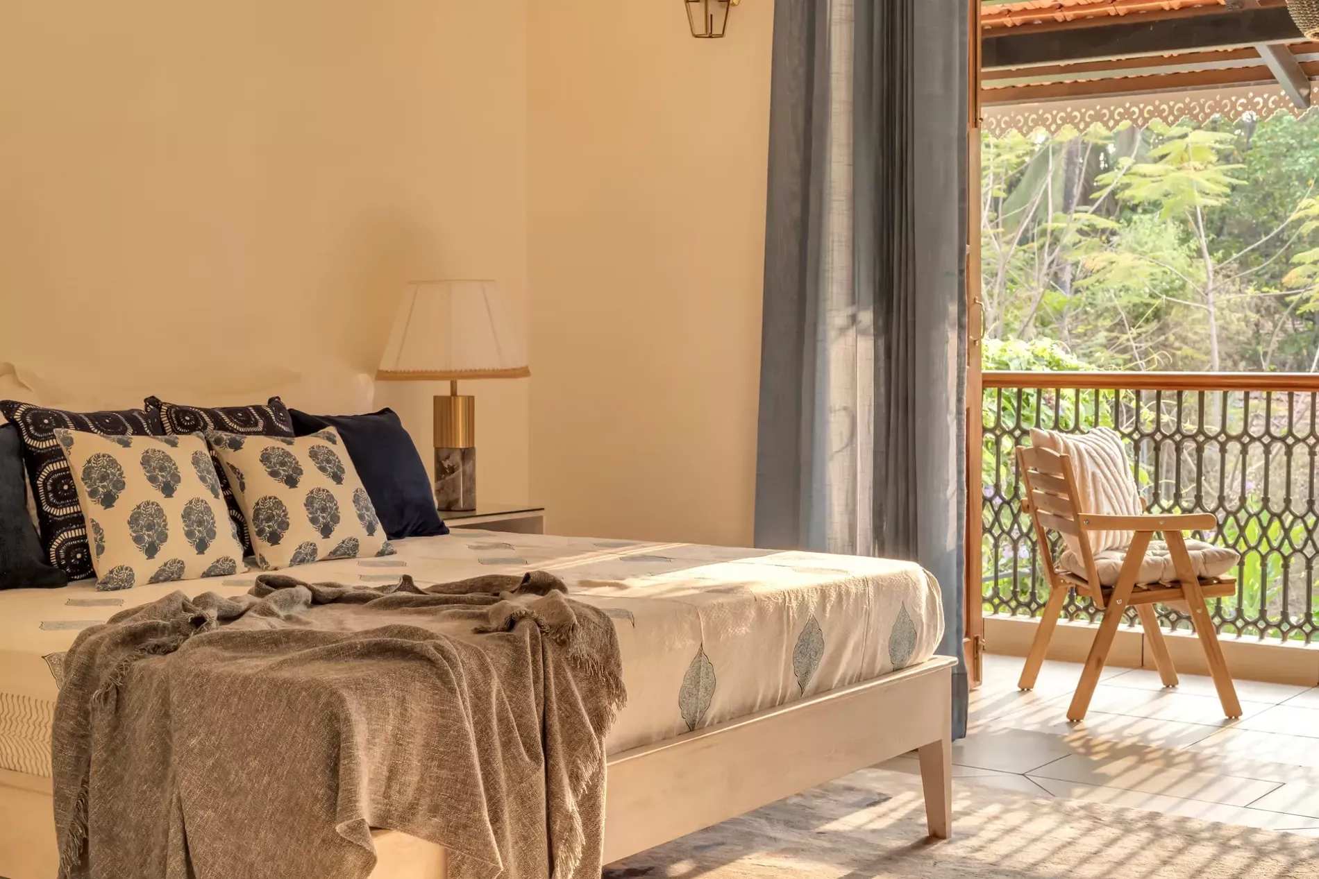PinkSky | 4-BHK Villa in Goa | Pvt. Pool, Bar & Gazebo | ELV - Photo 5