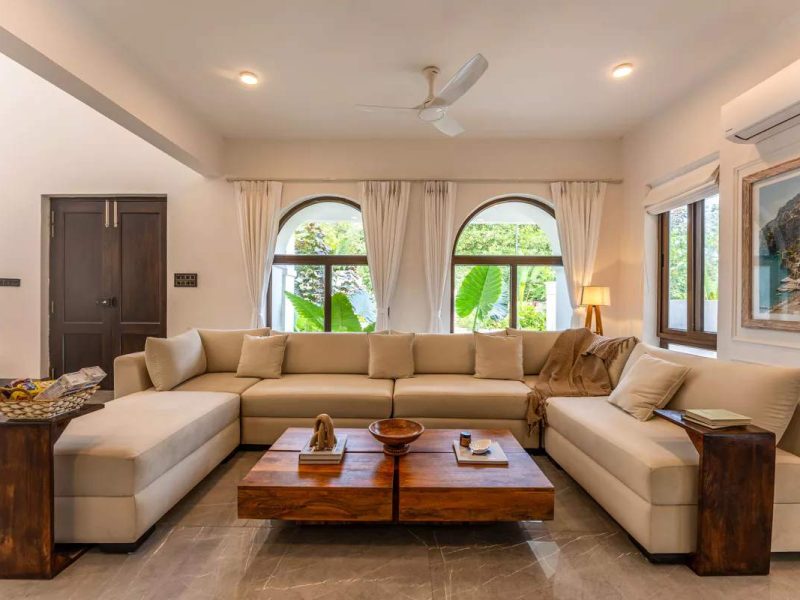 Casa Del Mundo | Luxe Pet-friendly 4-BHK Villa in Goa Pvt Pool, Bar, Lift & Scenic Hill