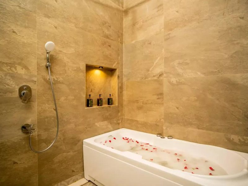 Suntuarios Casa Iris | 4-BHK Villa in Goa | Pvt Pool | Jacuzzi | Gazebo