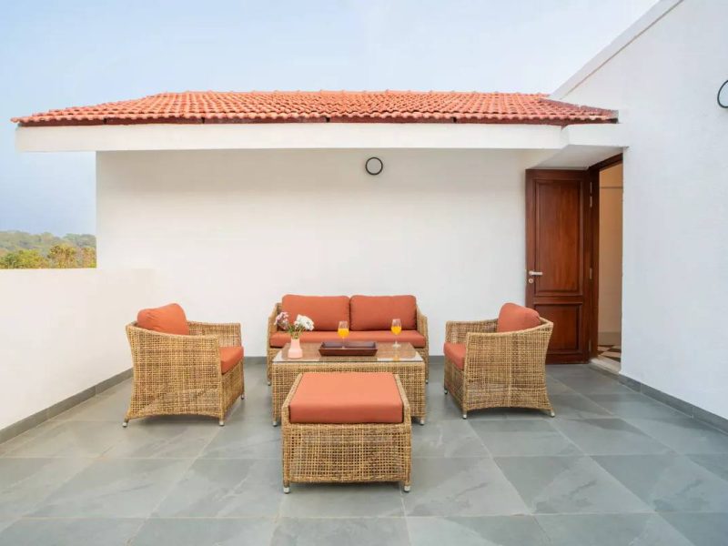 Villa Paraiso | Luxe Pet-friendly 4-BHK Villa in Goa With Pvt Pool & Bar
