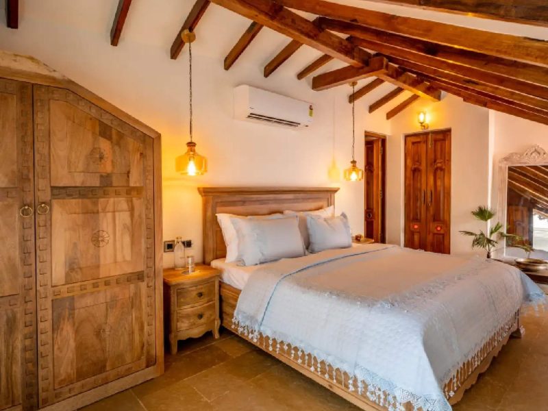 Samukha | Pet-friendly 4-BHK Villa in Goa | Pvt. Pool & Garden & Entertainment Lounge