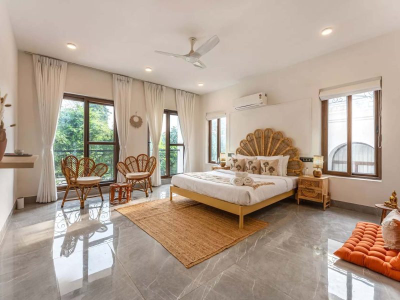 Casa Del Mundo | Luxe Pet-friendly 4-BHK Villa in Goa Pvt Pool, Bar, Lift & Scenic Hill