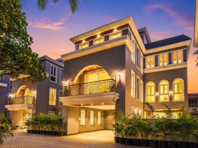 Solace Teal | Pet-friendly 5-BHK Getaway With Pvt. Pool, Grand Dining & 2 living spaces