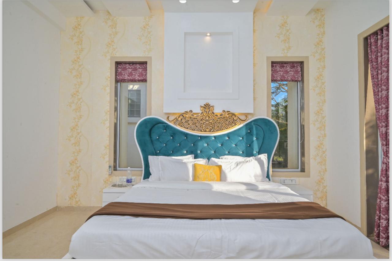 Royal Paradise Villa in Lonavala - Photo 1