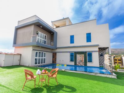 White House 4BHK VILLA in Lonavala with Pool
