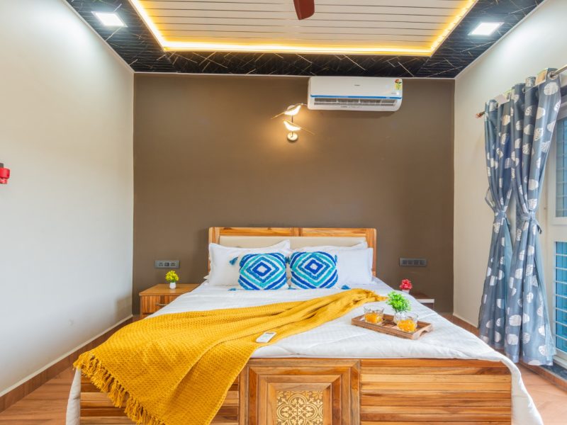 White House 4BHK VILLA in Lonavala with Pool