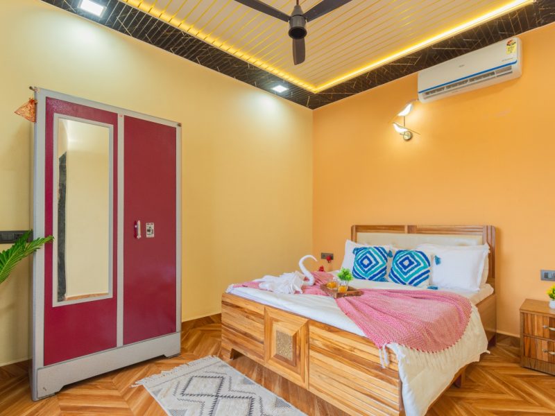 White House 4BHK VILLA in Lonavala with Pool