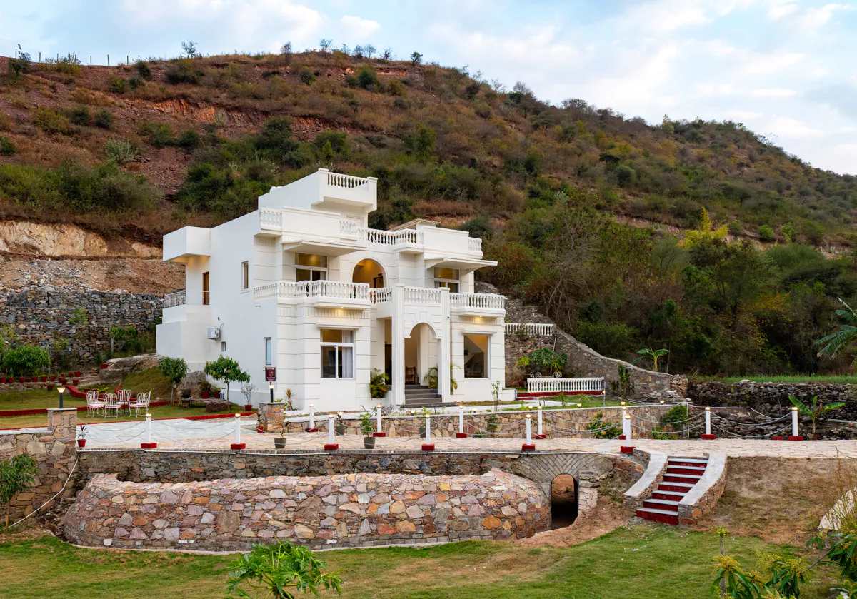 Mandovar Mountain Valley Retreat | 4 Room Pet-friendly Suite Villa In Udaipur Pvt. Estate with Shared Pool | ELV - Photo 2