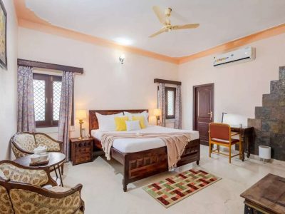 Abhimanyu Mansion Sapphire | 4-BHK Villa in Udaipur Heritage Haveli Outdoor Dining Area & Garden
