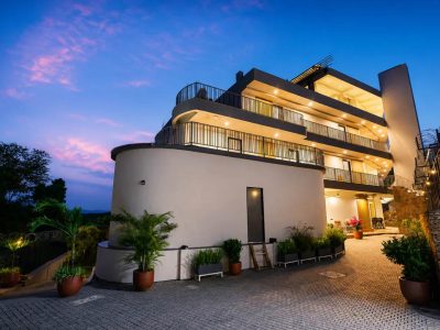 Villa Miran | Pet-friendly Boutique room Villa in Udaipur | Infinity looking Pool, Activity room, Lawn, Garden