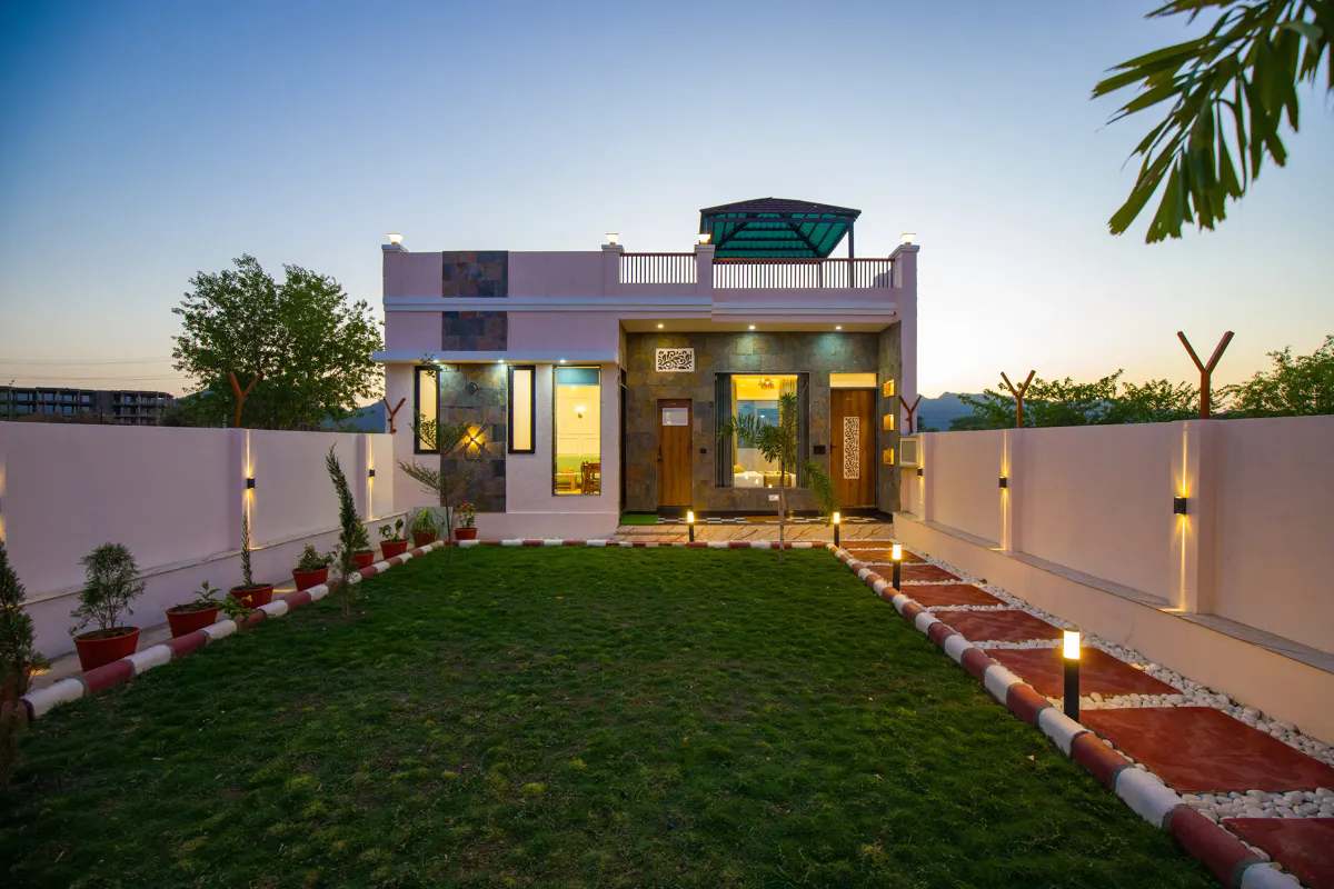 Parvam Retreat | Pet-friendly 2-BHK Villa In Udaipur | Pvt. Pool, Garden, Terrace & Aravali Hill Views | ELV - Photo 1