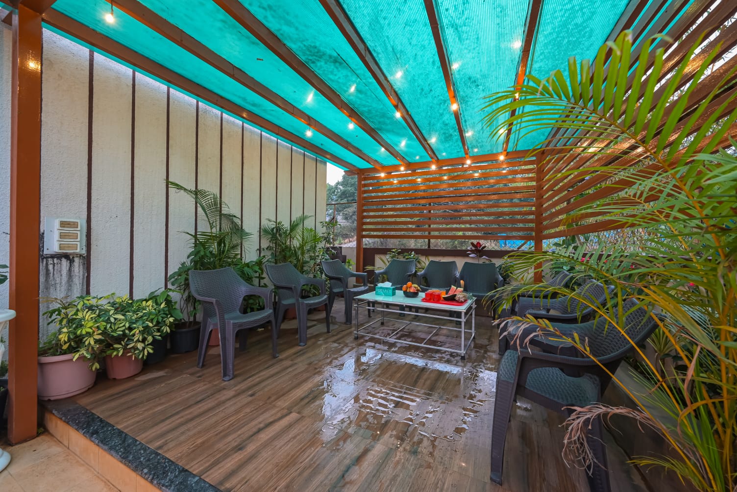 The Mountain Mist 4 BHK Villa in Lonavala with Pool - Photo 3