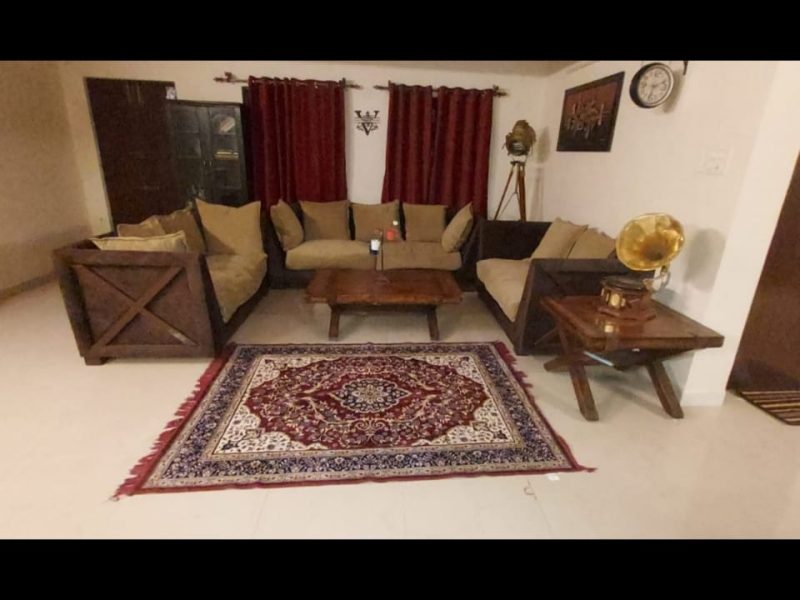 Ravi L Valecha 4BHK Villa in Lonavala with Pool