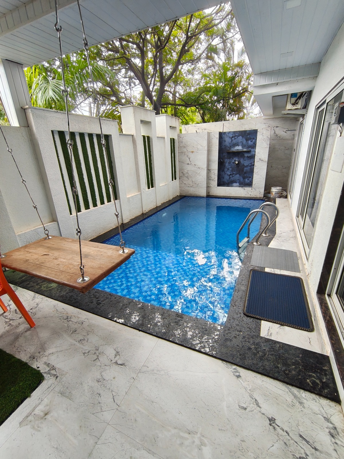Retreat 4BHK Villa in Lonavala - Photo 1