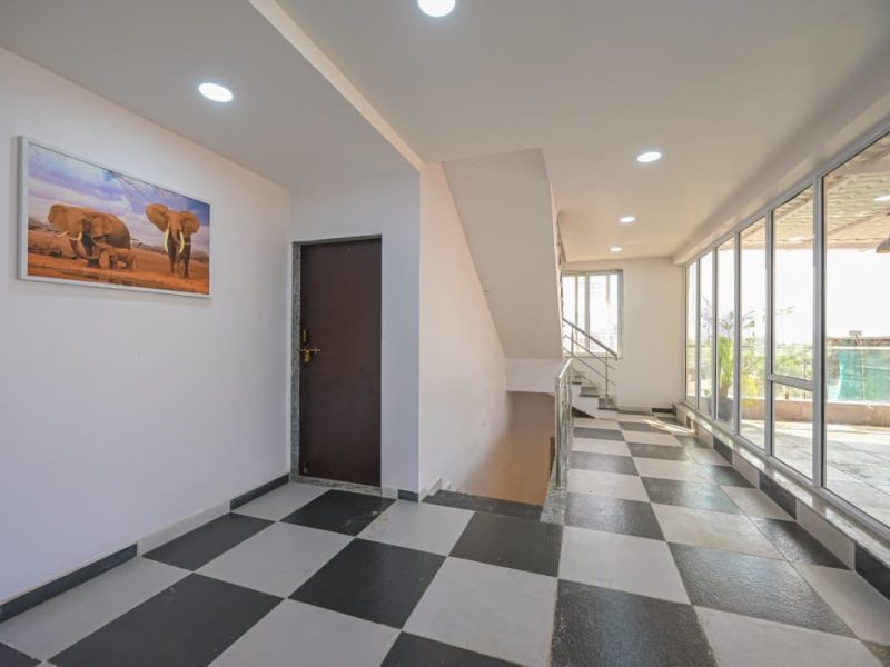 Tito's 6BHK Villa in Lonavala with Pool