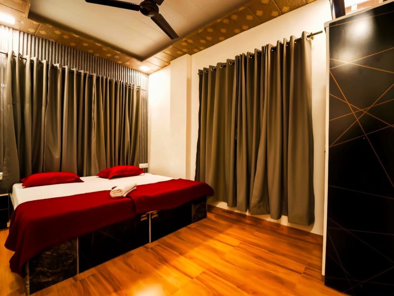 Queens Casa 4 BHK Villa in Lonavala with Pool
