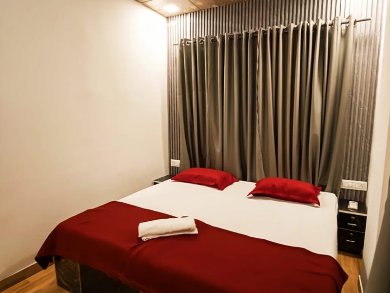 Queens Casa 4 BHK Villa in Lonavala with Pool