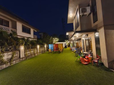 Queens Mini 2 BHK Villa in Lonavala with Pool