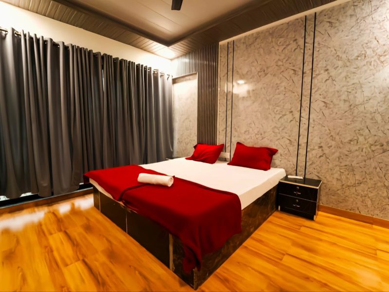 Queens Casa 6 BHK Villa in Lonavala with Pool