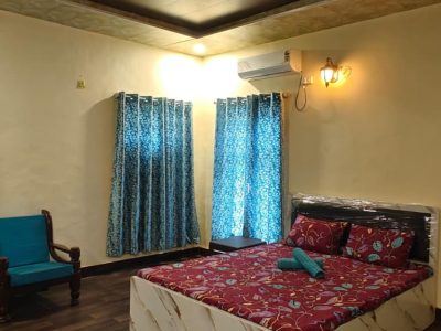 Mountain View 4 BHK Villa in Lonavala with Pool